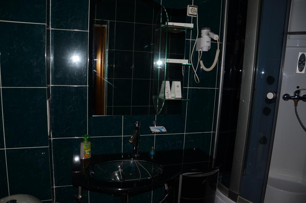 Saryarka Hotel Astana Ruang foto