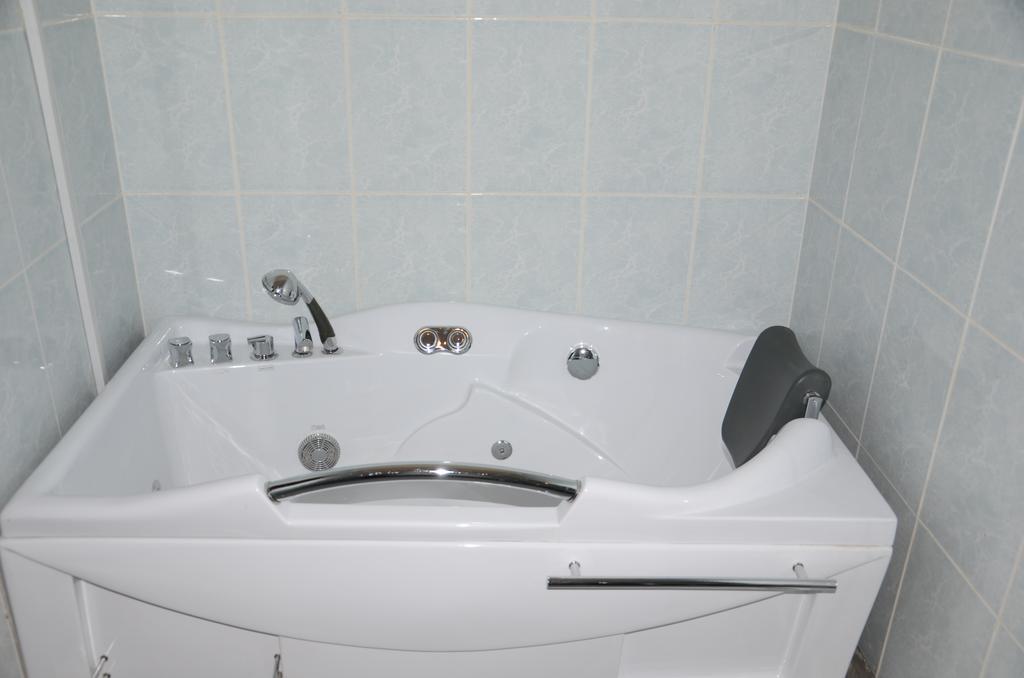 Saryarka Hotel Astana Ruang foto