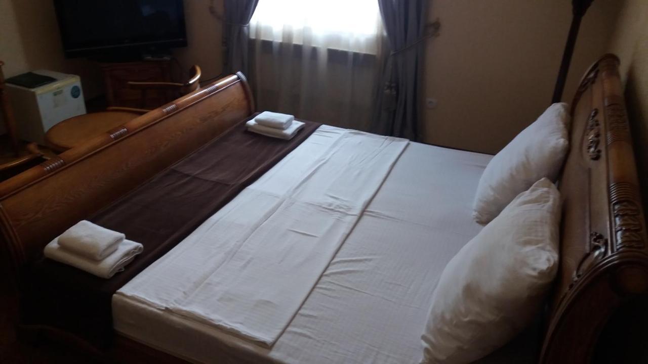 Saryarka Hotel Astana Bagian luar foto